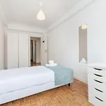 Apartament Houze Spacious Near Marques De Pombal Lizbona